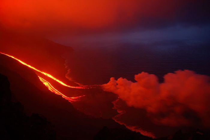 Beautiful Volcano Photos by Martin Rietze (80 pics)