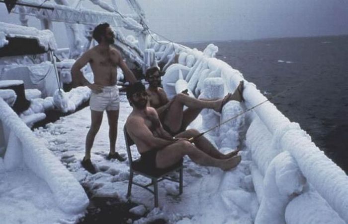 Acid Picdump (105 pics)