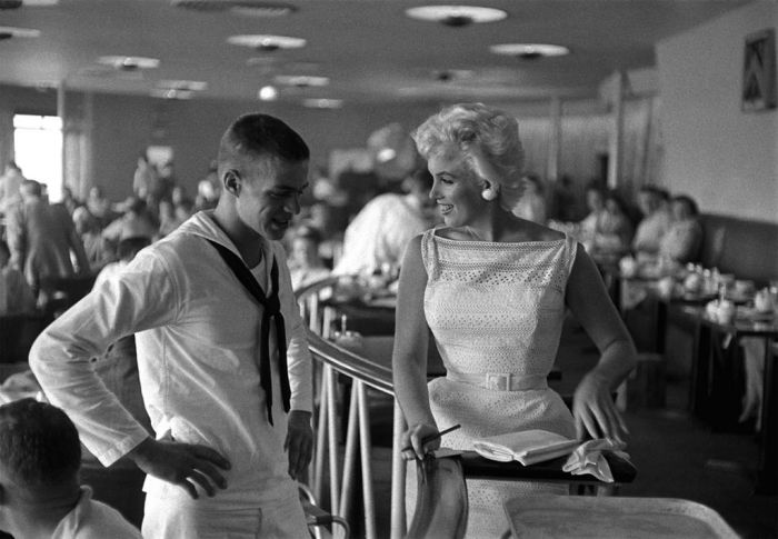 Classic Hollywood Celebrities (24 pics) Classic Hollywood Celebrities (24 pics)