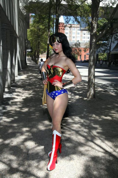 Very Hot Cosplay Babe (26 pics)