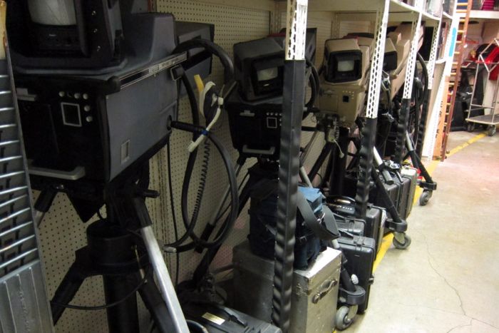 Hollywood Prop Warehouse (49 pics)