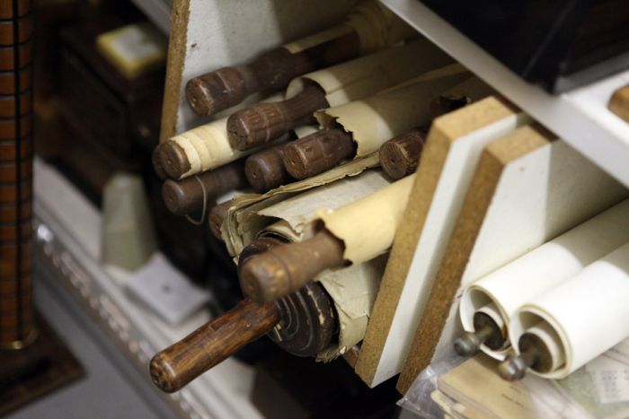 Hollywood Prop Warehouse (49 pics)