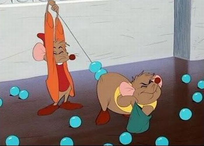 Images That Ruin Your Childhood (17 pics + 3 gifs)