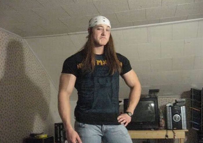 2 Year Long Male-to-Female Transformation (49 pics)