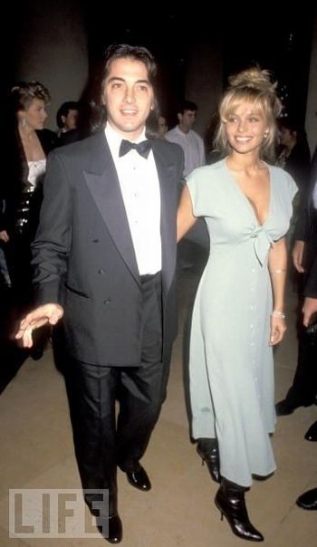 Celebrity Couples You Never Knew Existed (25 pics)