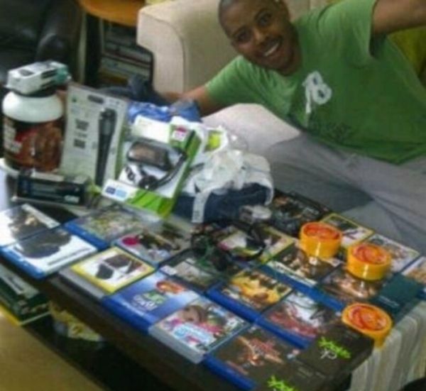 Facepalm Moments Of 2011 (25 pics) Facepalm Moments Of 2011 (25 pics)