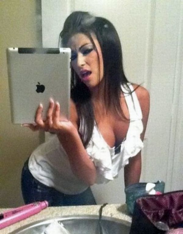 Facepalm Moments Of 2011 (25 pics) Facepalm Moments Of 2011 (25 pics)