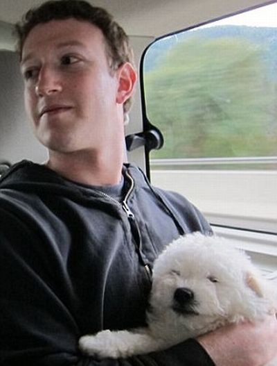 Mark Zuckerberg's Private Facebook Photos (13 pics)