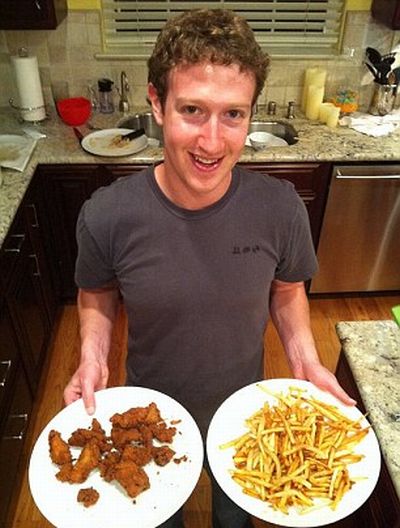 Mark Zuckerberg's Private Facebook Photos (13 pics)