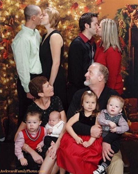 Awkaward Family Christmas Pictures (50 pics)