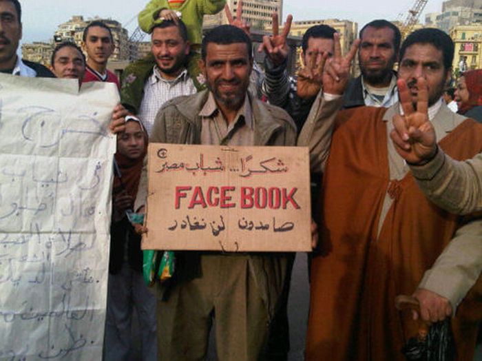 The 40 Best Protest Signs Of 2011 (40 pics)