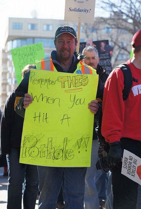 The 40 Best Protest Signs Of 2011 (40 pics)