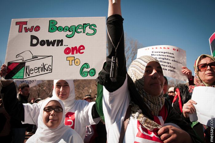The 40 Best Protest Signs Of 2011 (40 pics)