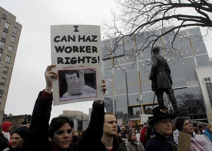 The 40 Best Protest Signs Of 2011 (40 pics)