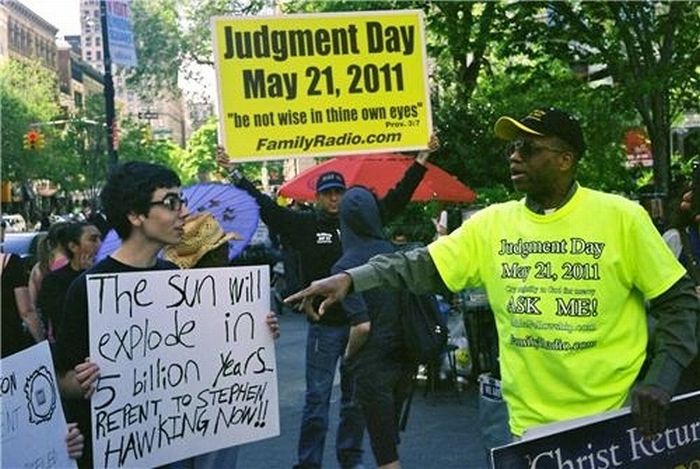 The 40 Best Protest Signs Of 2011 (40 pics)