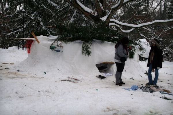 Great Snow Forts (45 pics)