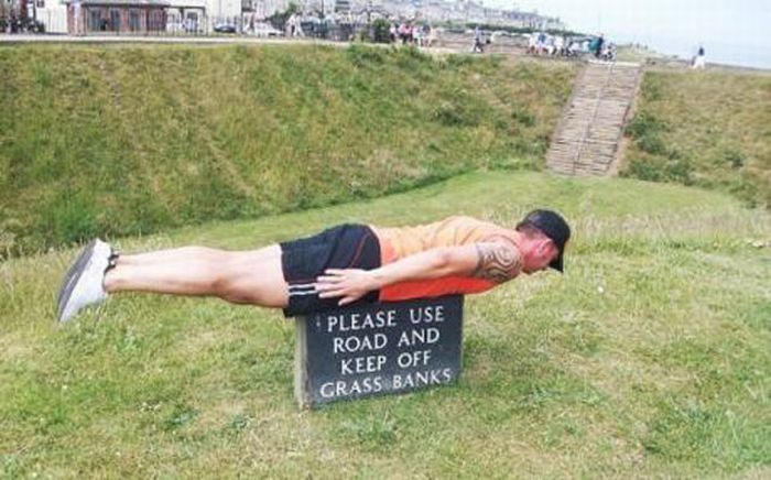 The Most Extreme Planking Moments (38 pics)