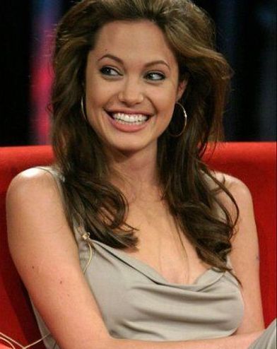 Funny Faces of Angelina Jolie (79 pics)