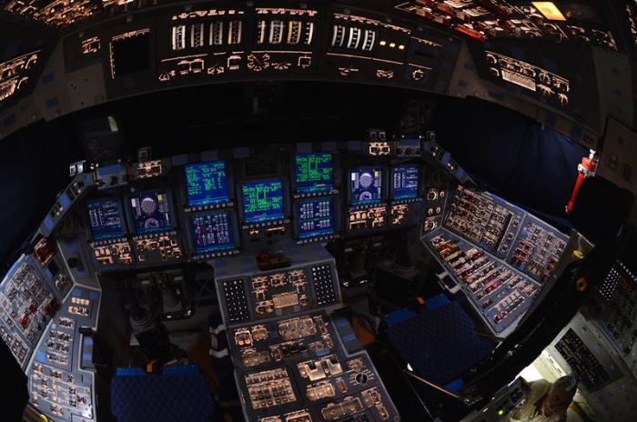 Inside Shuttle Atlantis (12 pics)