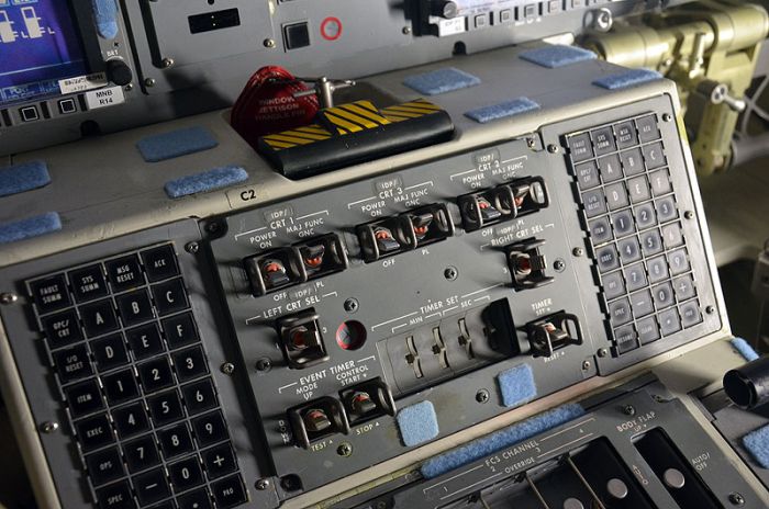 Inside Shuttle Atlantis (12 pics)