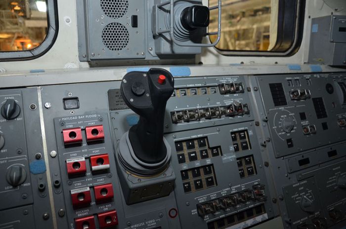 Inside Shuttle Atlantis (12 pics)