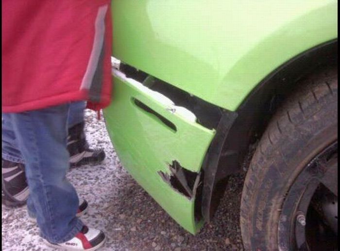 Utah Man Wins and Crashes a Lamborghini (10 pics)