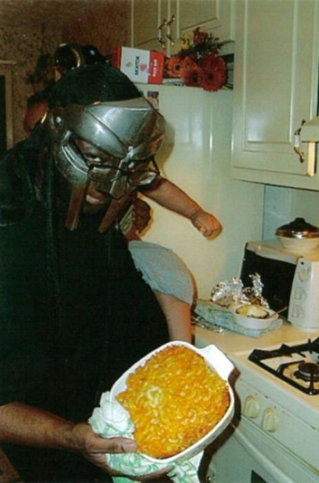 Rappers Doing Normal Sh!t (30 pics) Rappers Doing Normal Sh!t (30 pics)