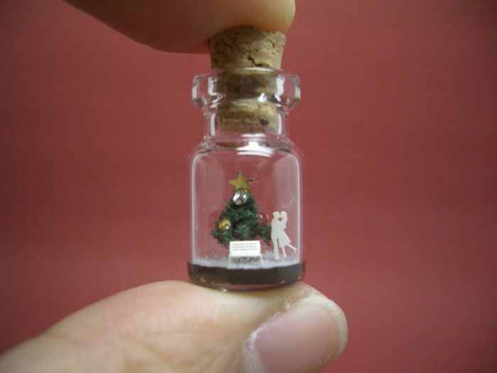 Tiny World In A Bottle (27 pics)