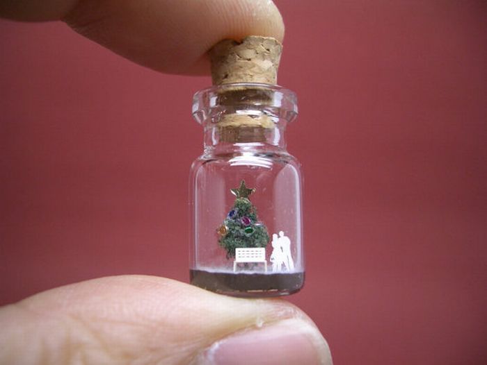 Tiny World In A Bottle (27 pics)