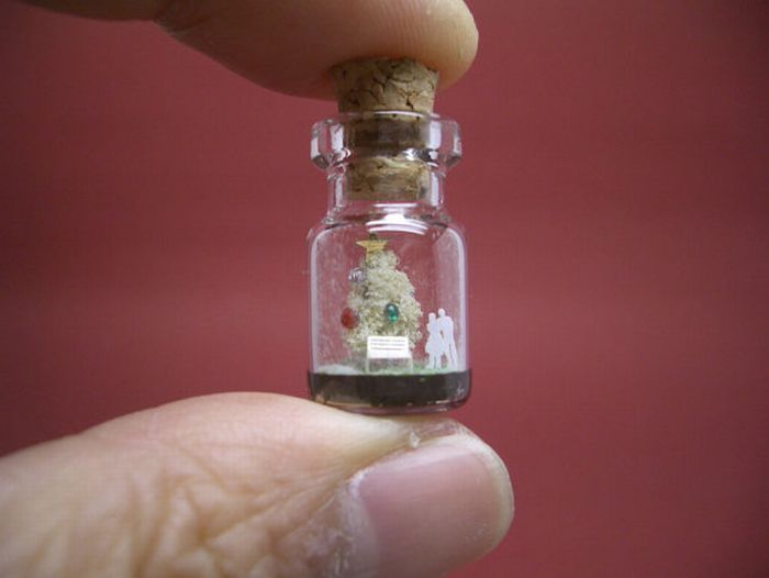 Tiny World In A Bottle (27 pics)