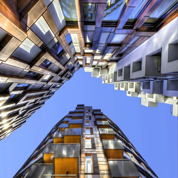 Sky Inside Buildings (20 pics)
