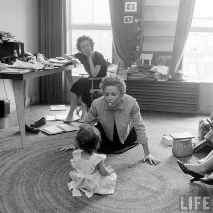 Model Agency in 1948 (24 pics)