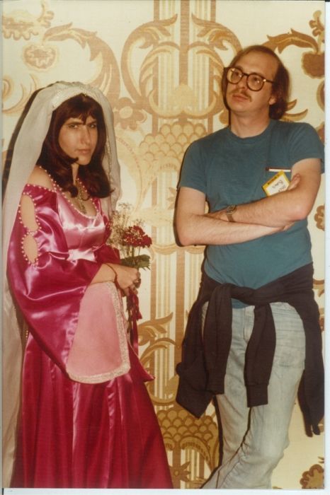 Photos From A 1980’s Sci Fi Convention (36 pics)