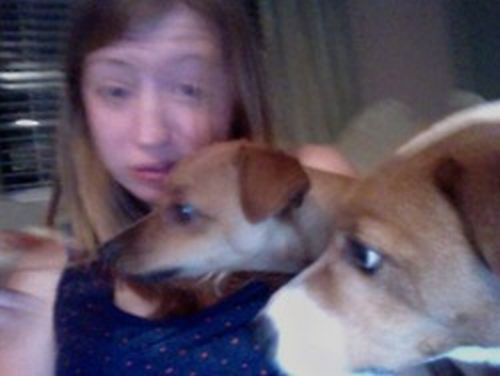 Eating Pizza With Dogs (6 pics)