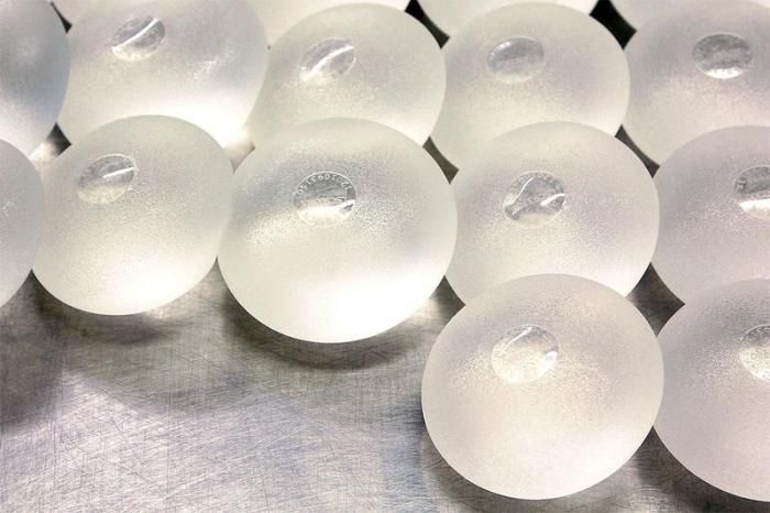 Breast Implants Production (14 pics)