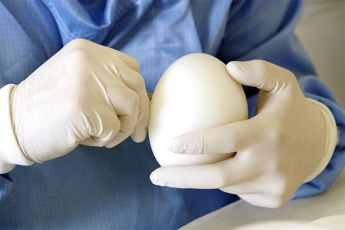 Breast Implants Production (14 pics)