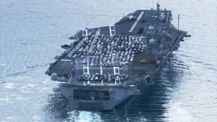 USS Ronald Reagan Transports Cars (7 pics)