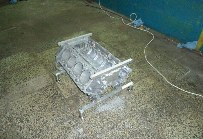 Custom V-Engine Glass Table (15 pics)