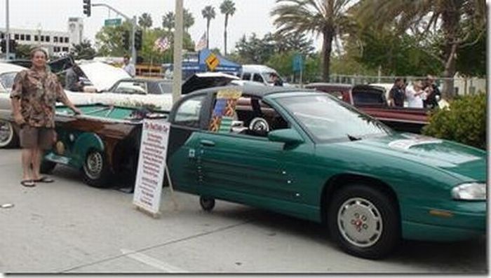 Amazing Pool Table Car (5 pics)
