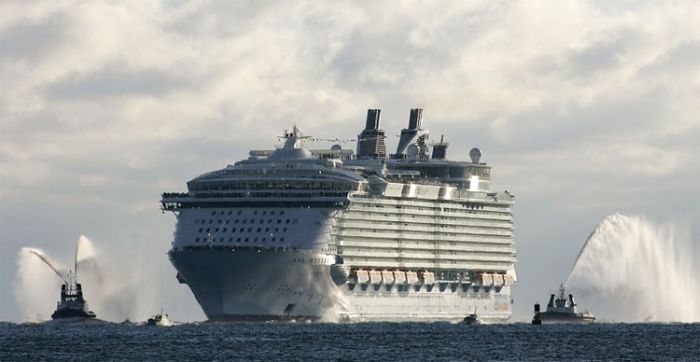 Allure of the Seas, World's Largest Cruise Ship (14 pics)