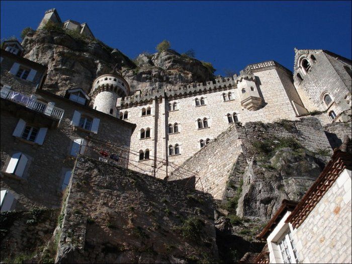 Living on the Edge (18 pics)