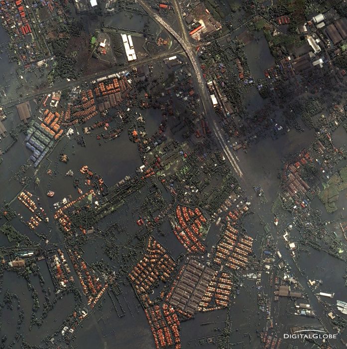 Digital Globe Images (33 pics)