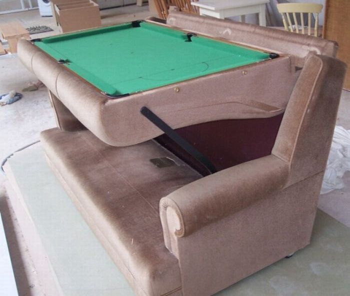 Old Couch with a Snooker Table Hidden Inside (8 pics)