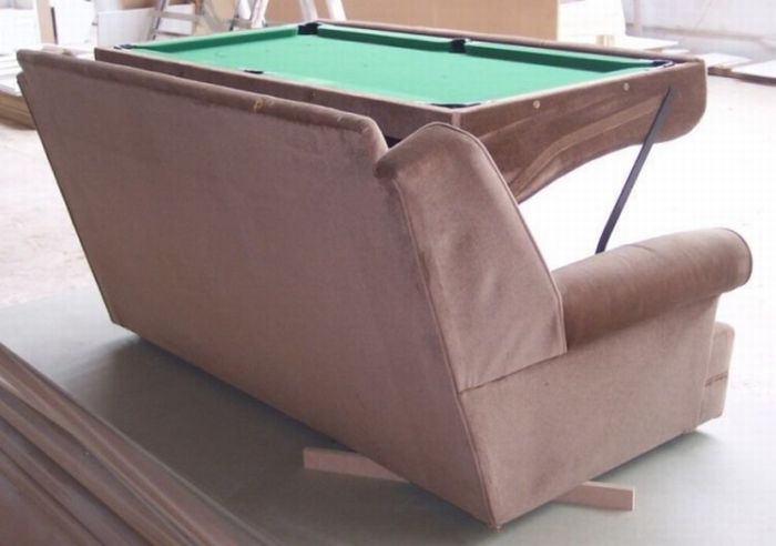 Old Couch with a Snooker Table Hidden Inside (8 pics)