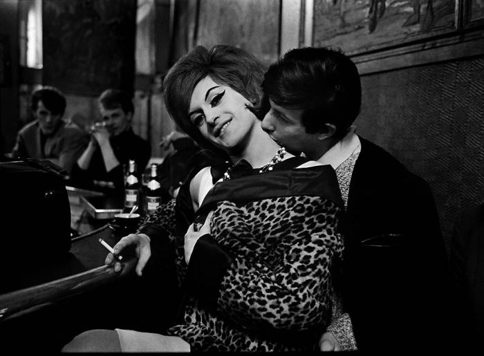 Paris Night Life in the 1950's (21 pics)
