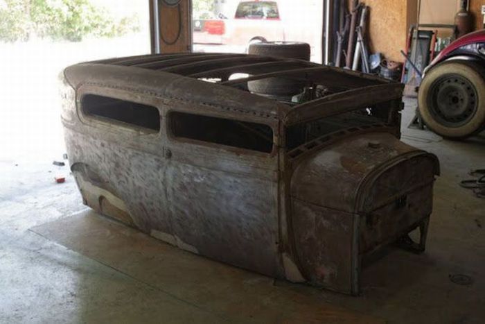 Building a Unique Car (46 pics)