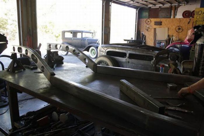Building a Unique Car (46 pics)