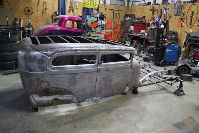Building a Unique Car (46 pics)
