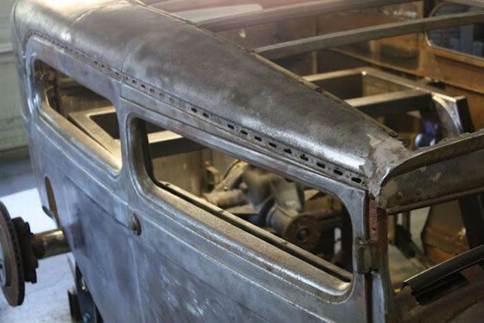 Building a Unique Car (46 pics)