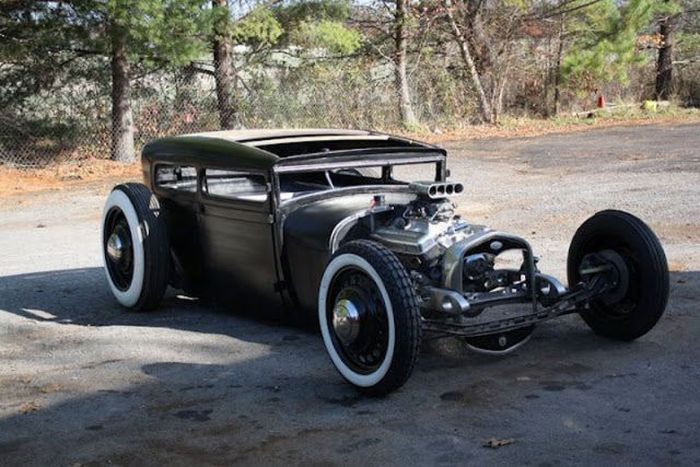 Building a Unique Car (46 pics)